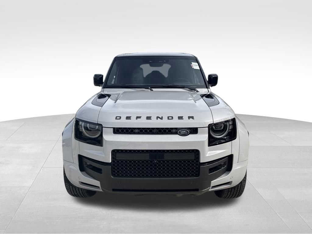 New 2026 Land Rover Defender 110 OCTA image 4