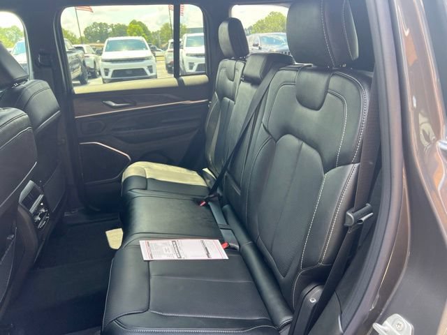 New 2026 Jeep Grand Cherokee Limited AWD/4WD image 19