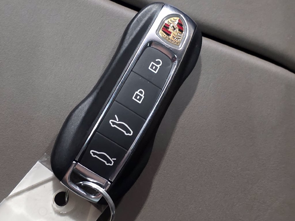 Certified 2024 Porsche Taycan Turbo S AWD/4WD image 44