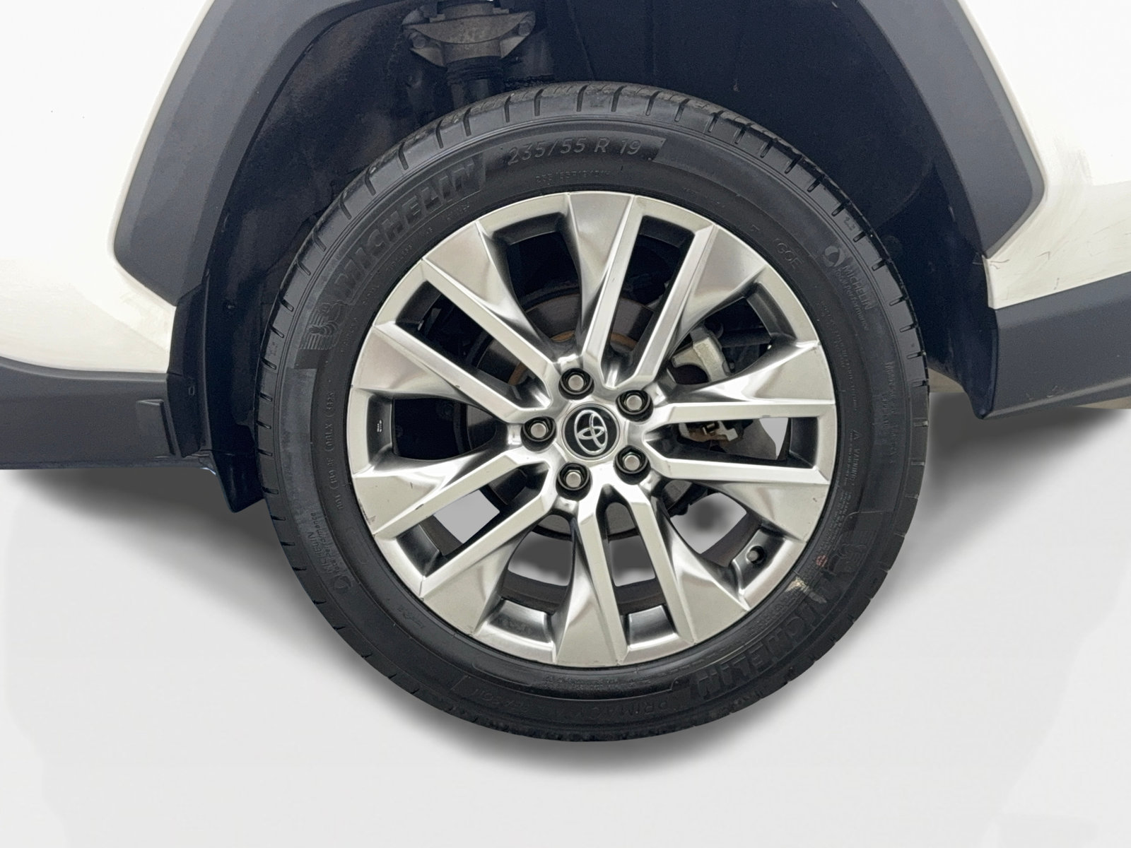 Used 2020 Toyota RAV4 XLE Premium FWD image 51