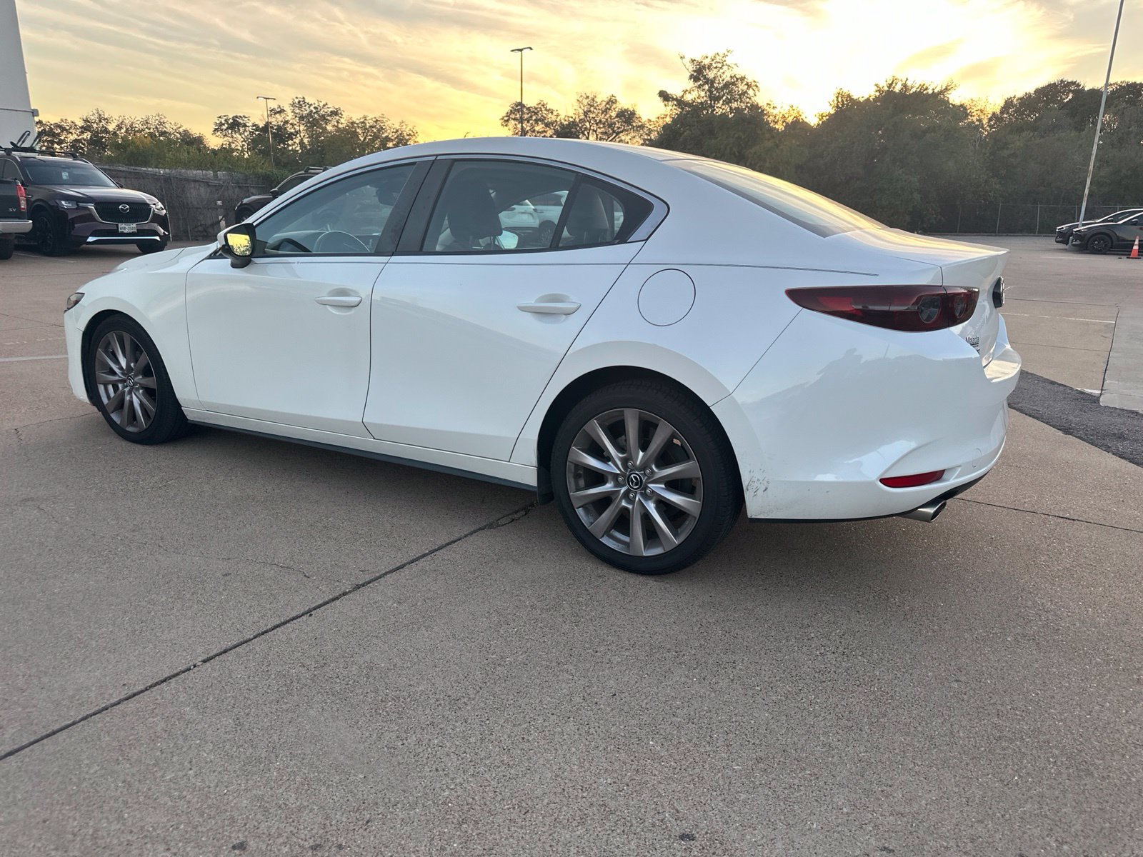 Used 2020 MAZDA MAZDA3 Sedan w/ Select Package FWD image 5