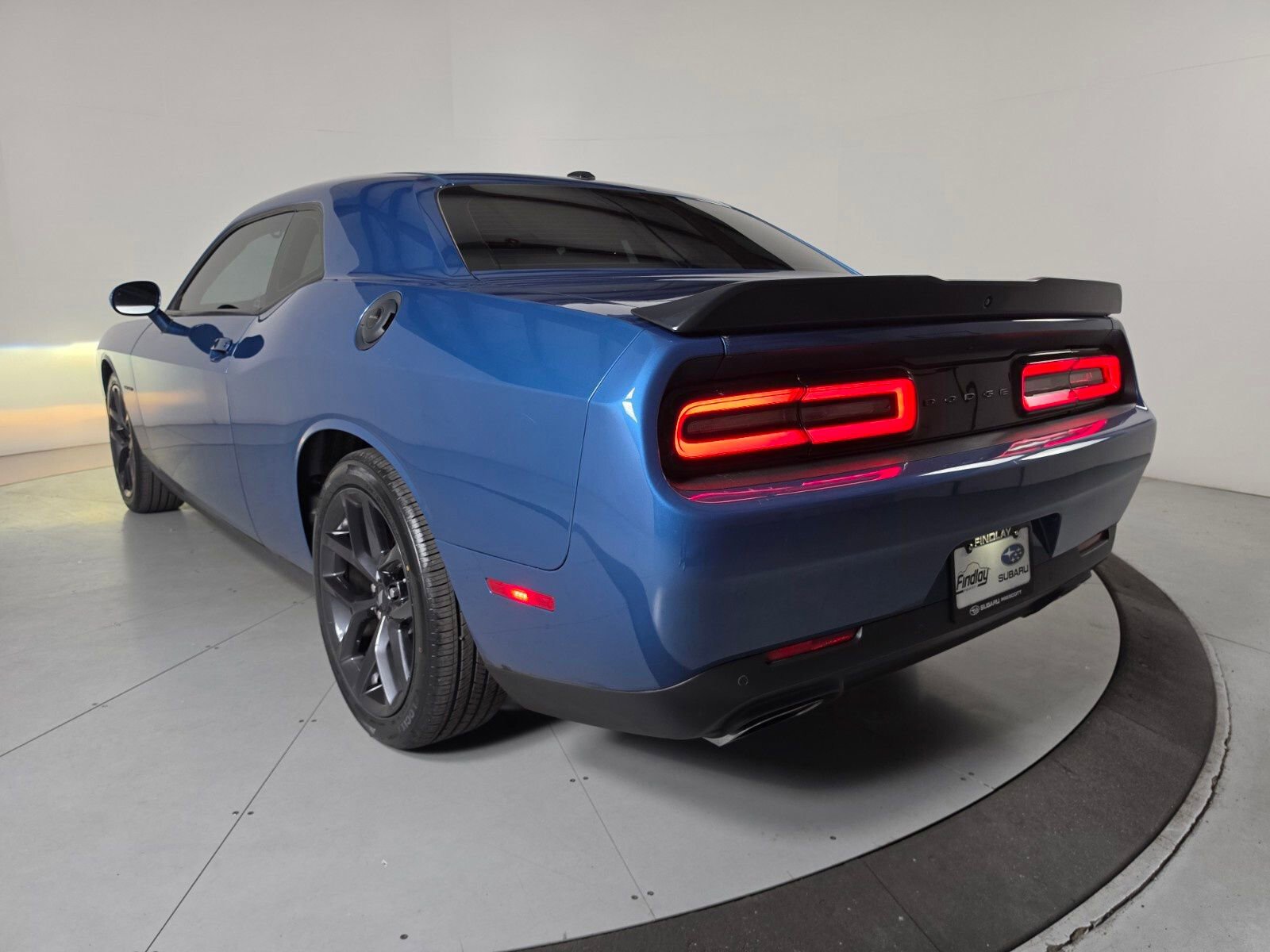 Used 2022 Dodge Challenger R/T w/ Driver Convenience Group image 3