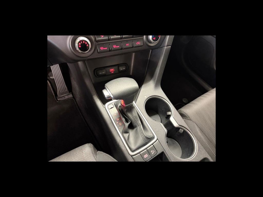 Used 2020 Kia Sportage LX image 24