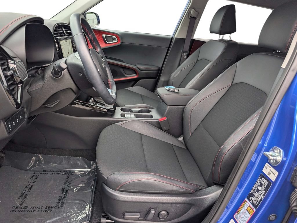 Certified 2024 Kia Soul GT-Line w/ GT-Line Technology Package FWD image 16