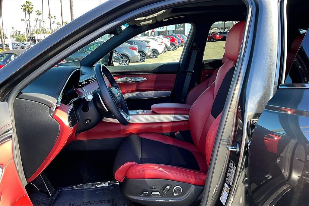 Used 2025 Genesis GV70 2.5T Sport Prestige w/ Sport Prestige Package image 14