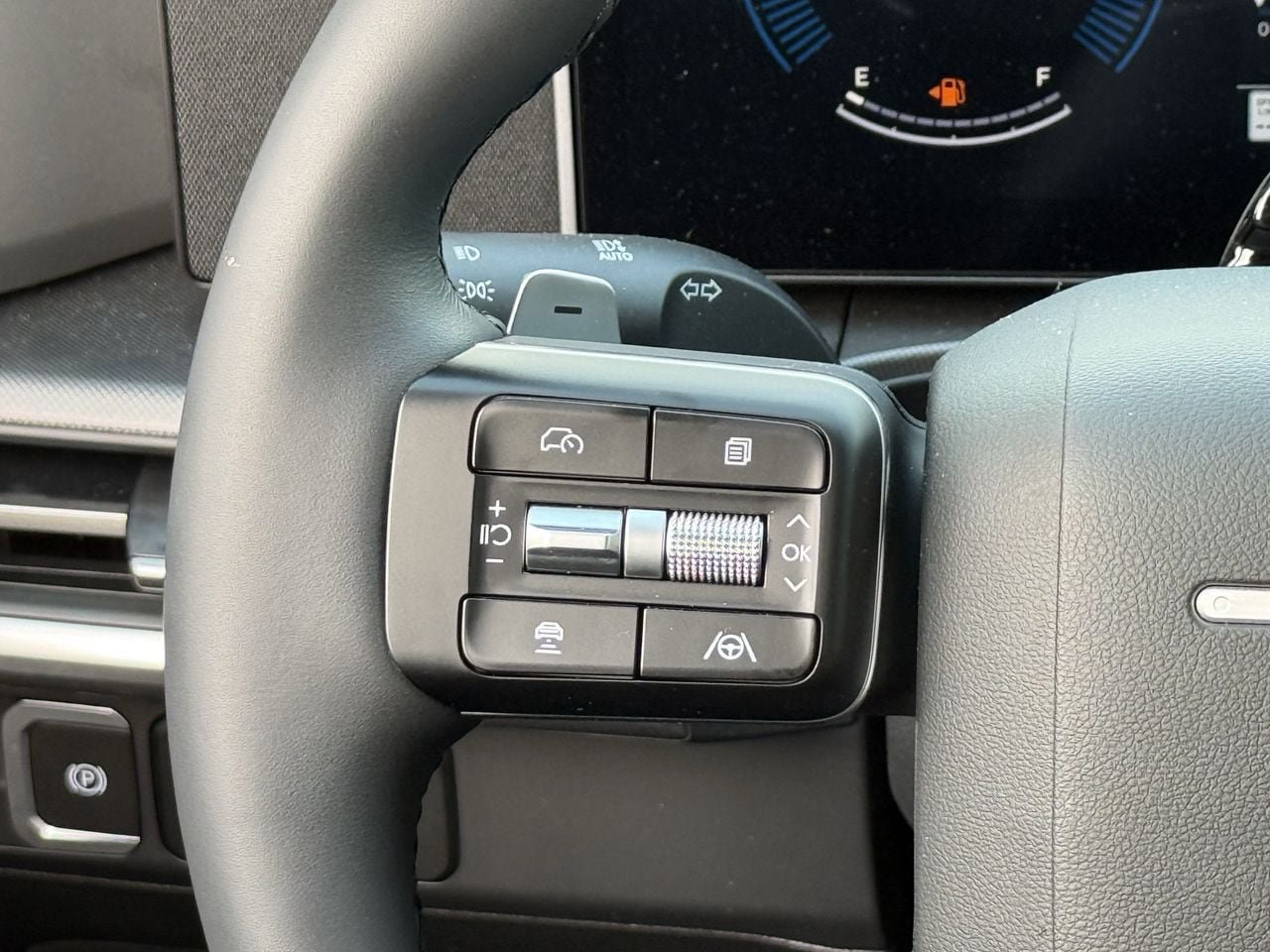 Certified 2026 Hyundai Santa Fe SEL FWD image 8