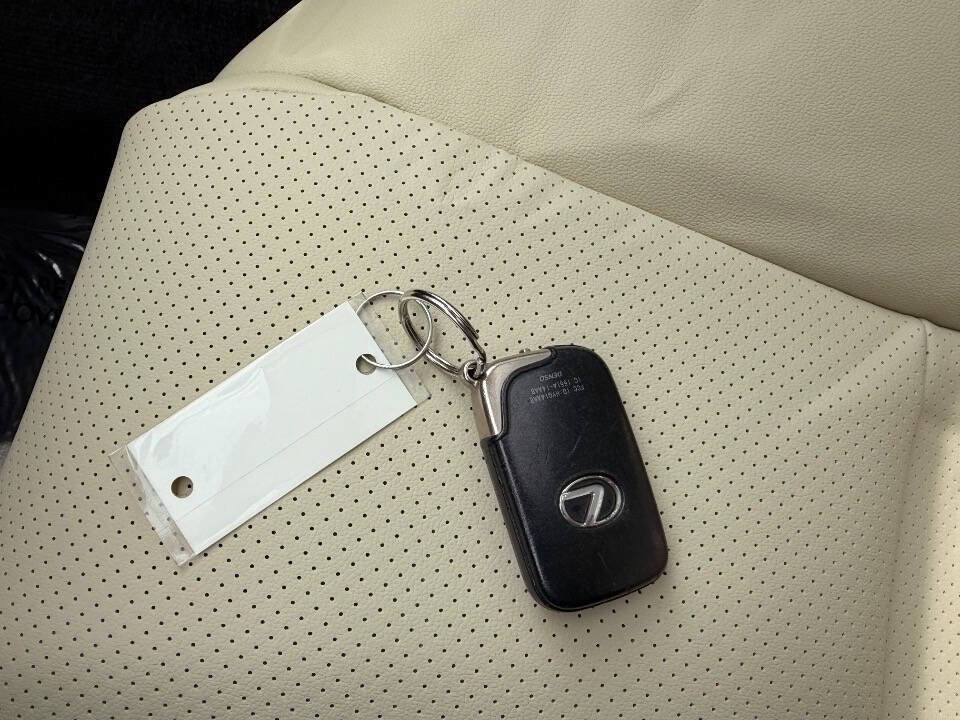 Used 2011 Lexus IS 250 w/ Premium Pkg Value Edition RWD image 59