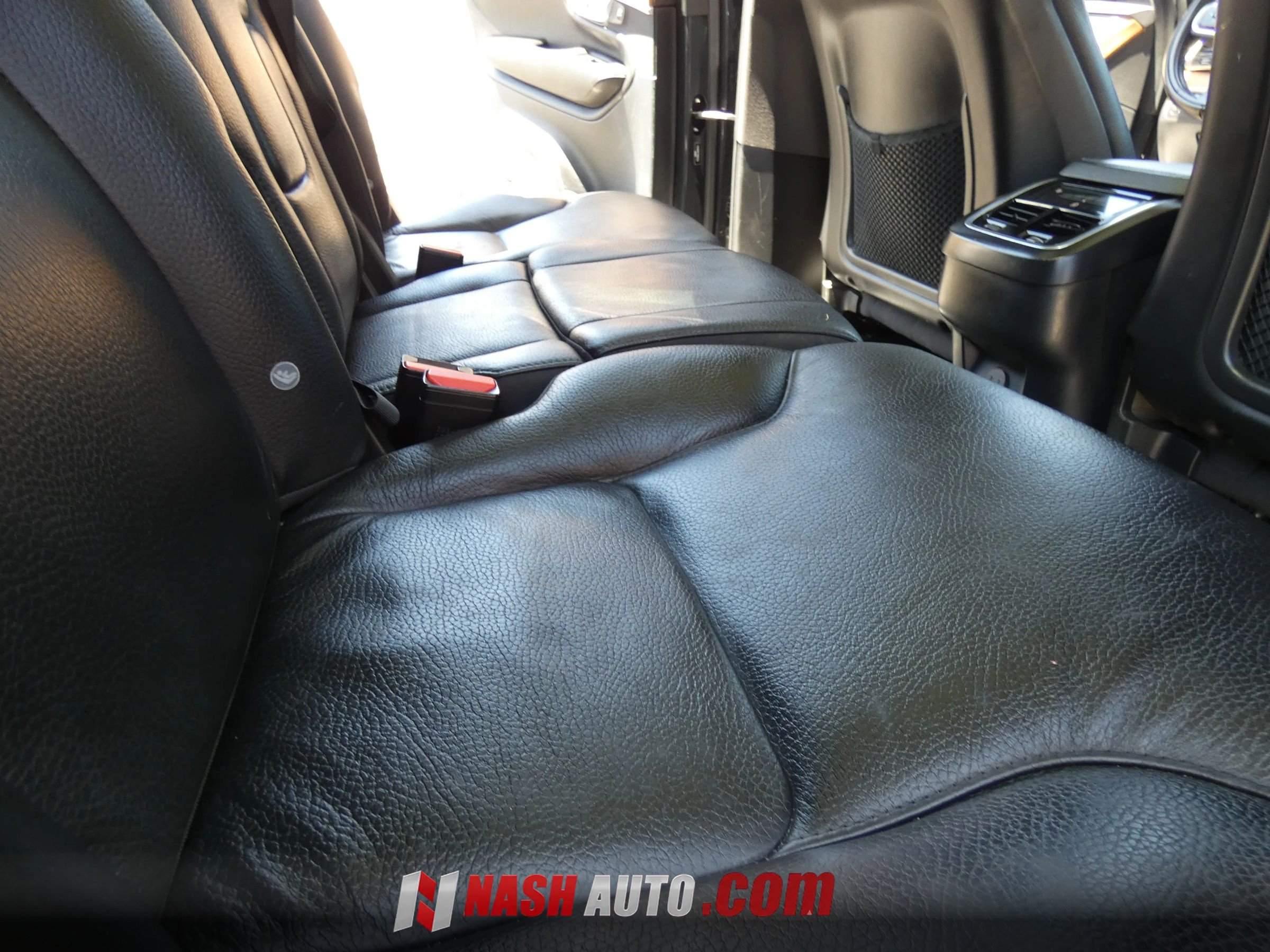 Used 2022 Volvo XC90 T5 Momentum w/ Climate Package AWD/4WD image 37