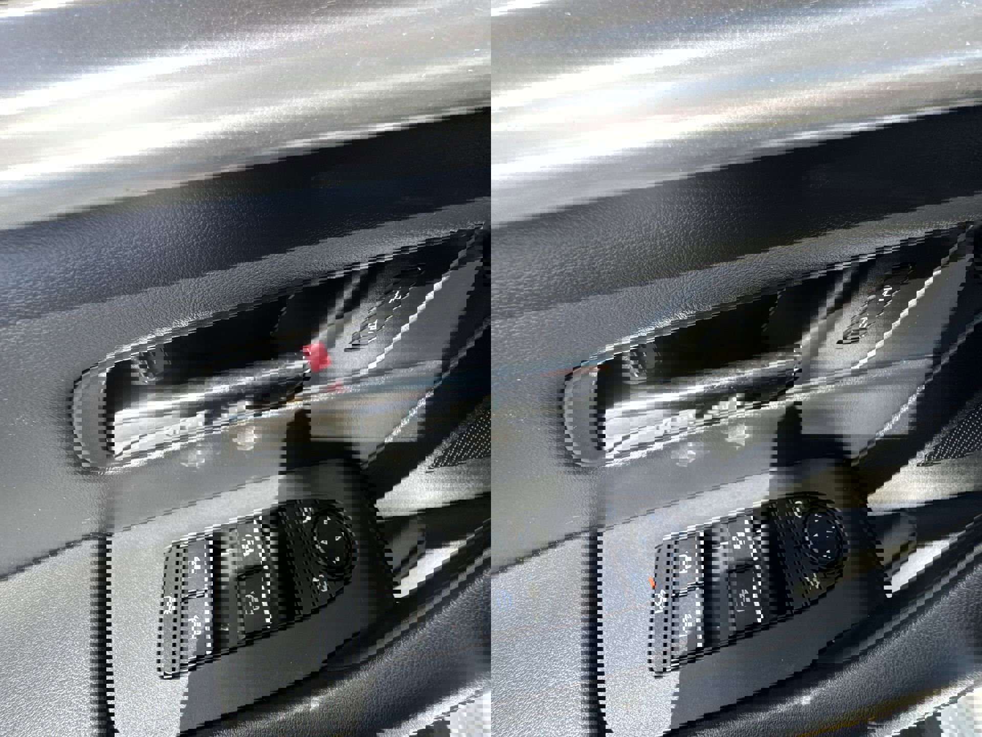 Used 2025 MAZDA CX-70 Plug-In Hybrid w/ Premium Pkg AWD/4WD image 13