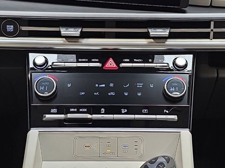 New 2026 Hyundai Santa Fe SEL FWD image 19