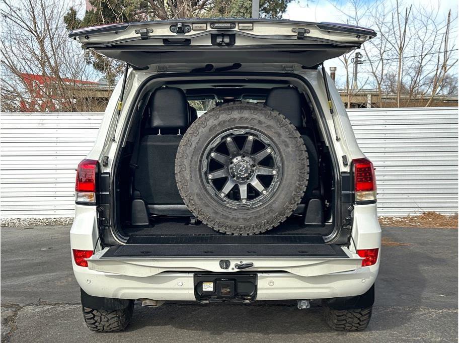 Used 2016 Toyota Land Cruiser 4WD - OME Lift + Modified - No image 37