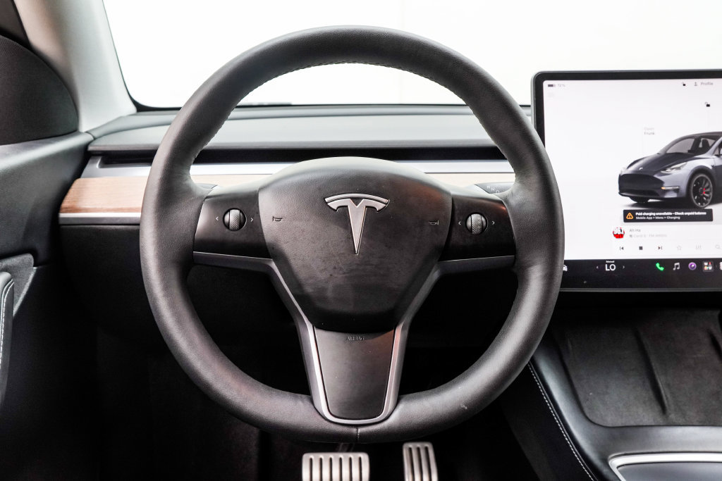 Used 2022 Tesla Model Y Performance AWD/4WD image 22