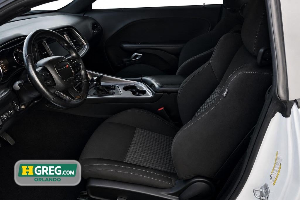 Used 2022 Dodge Challenger GT RWD image 10