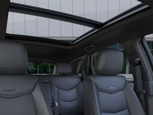 Used 2025 Cadillac XT5 Premium Luxury w/ LPO, Red Accent Package FWD image 77