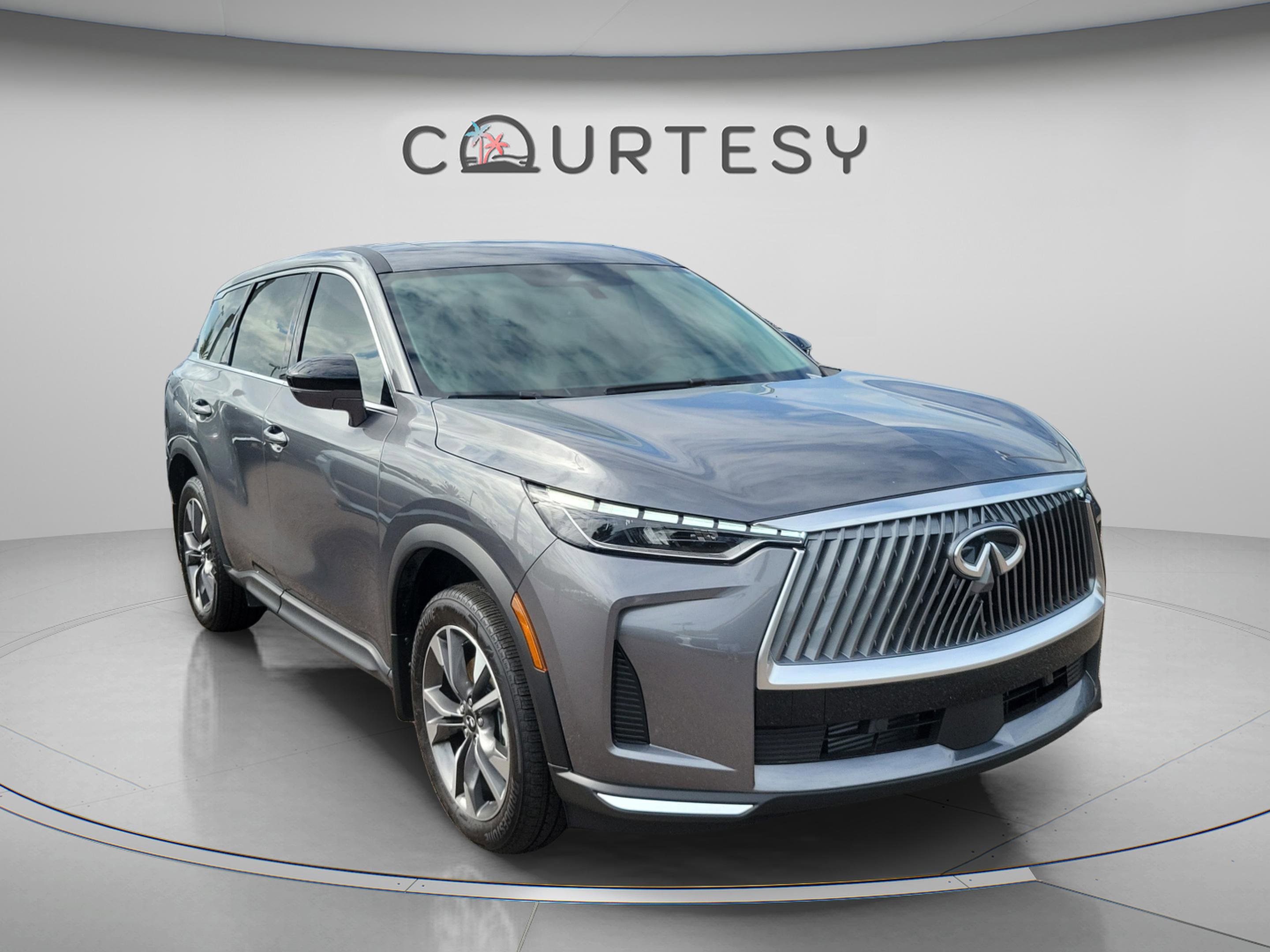 Certified 2026 INFINITI QX60 Pure w/ Cargo Package image 4