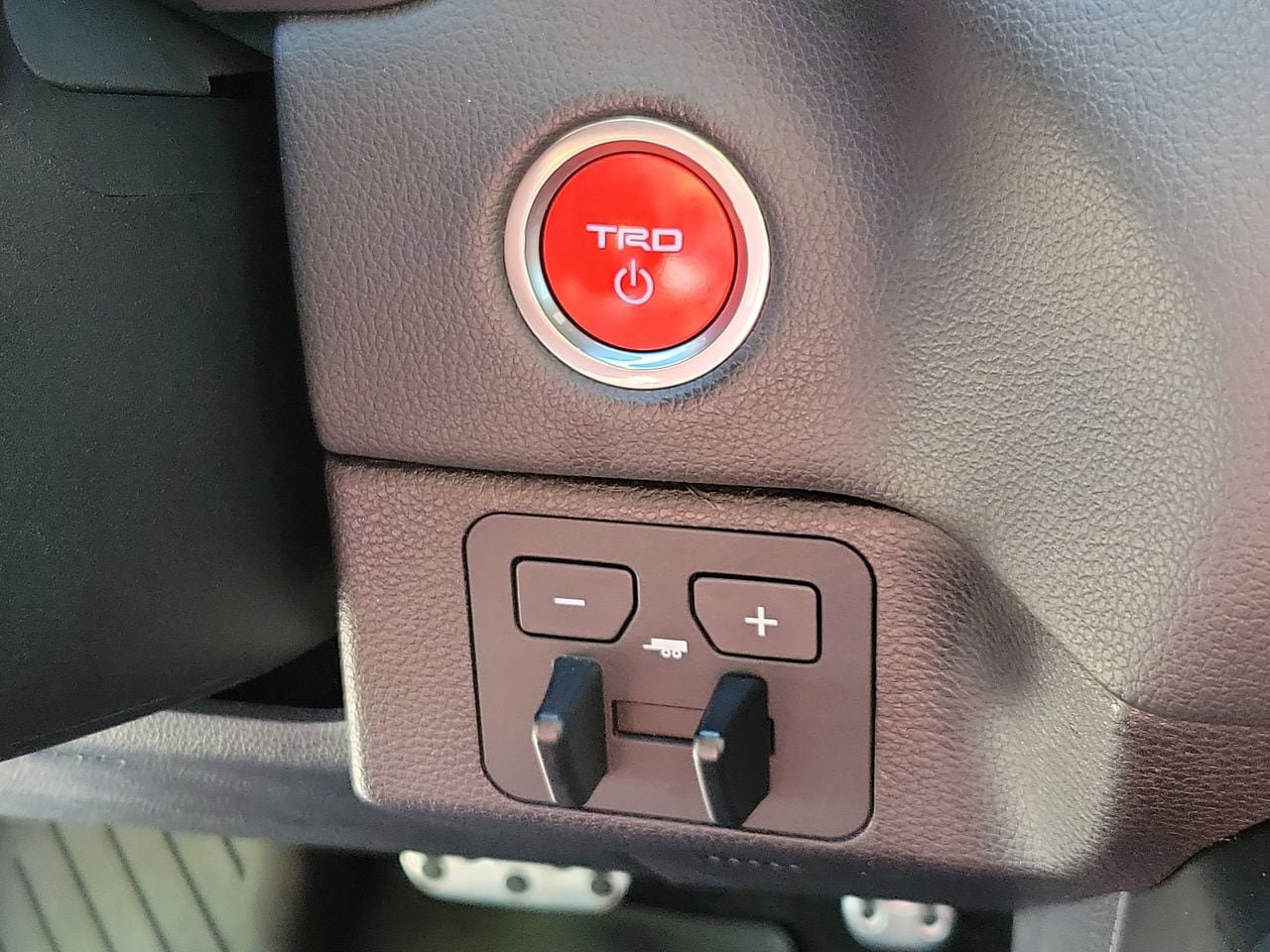 Used 2024 Toyota Tundra TRD Pro AWD/4WD image 29
