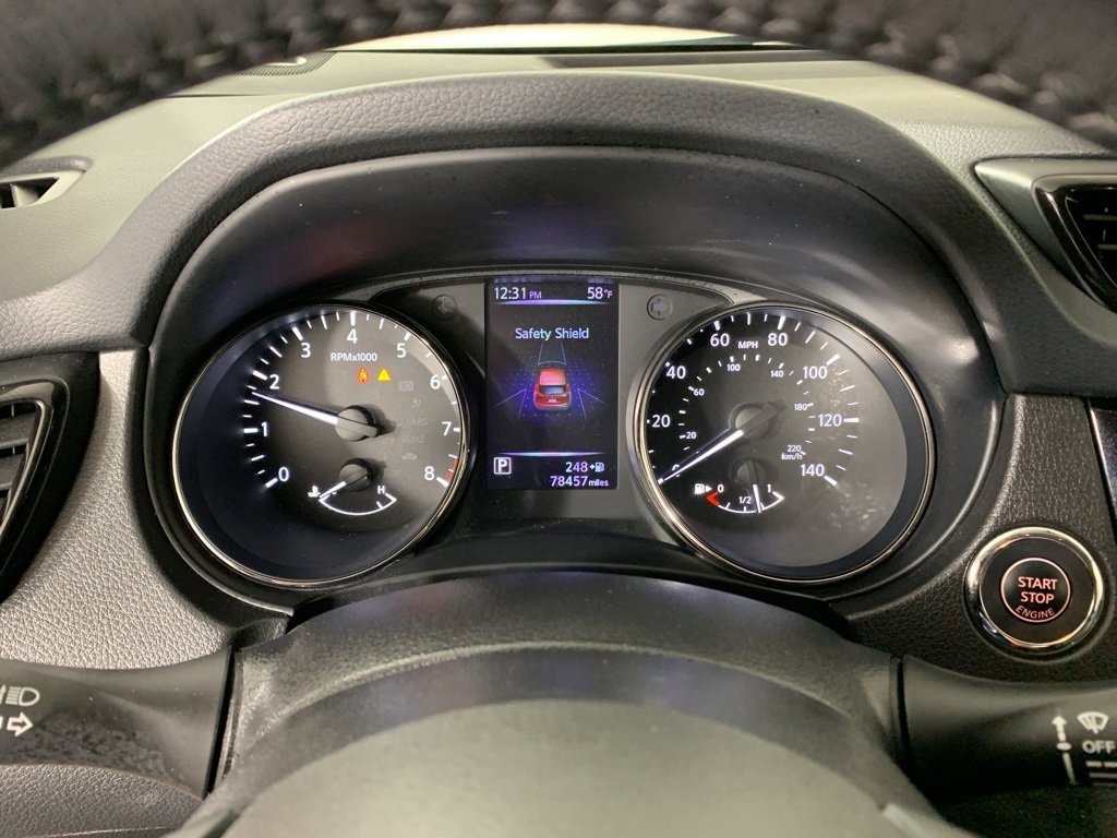 Used 2018 Nissan Rogue Sport SL image 6