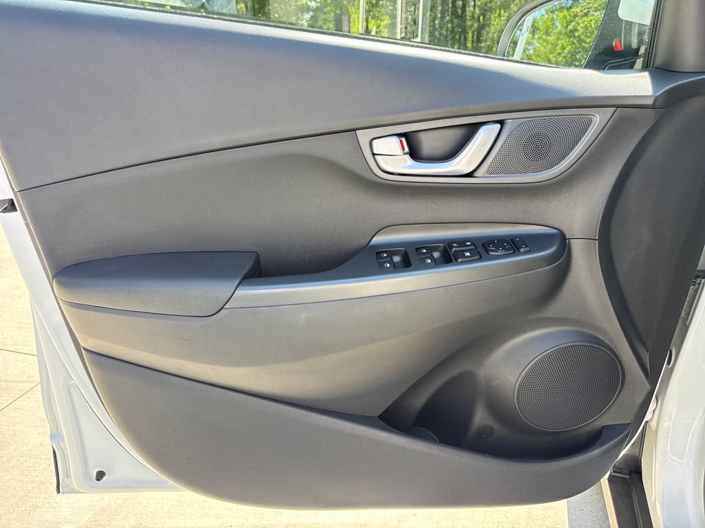 Used 2022 Hyundai Kona SEL w/ Convenience Package AWD/4WD image 13