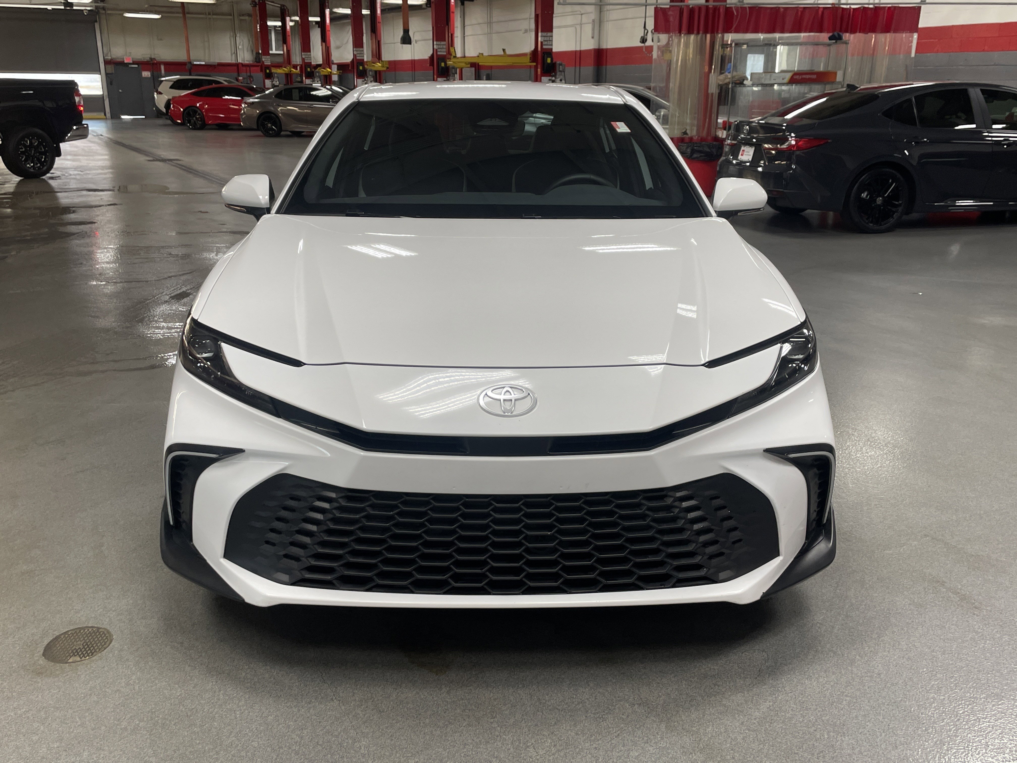 Used 2025 Toyota Camry SE w/ Multimedia Upgrade Package FWD image 3