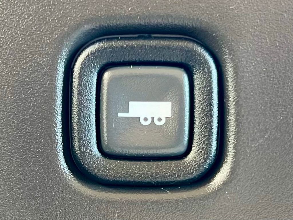 Used 2024 Chevrolet Express 2500 w/ Driver Convenience Package image 24