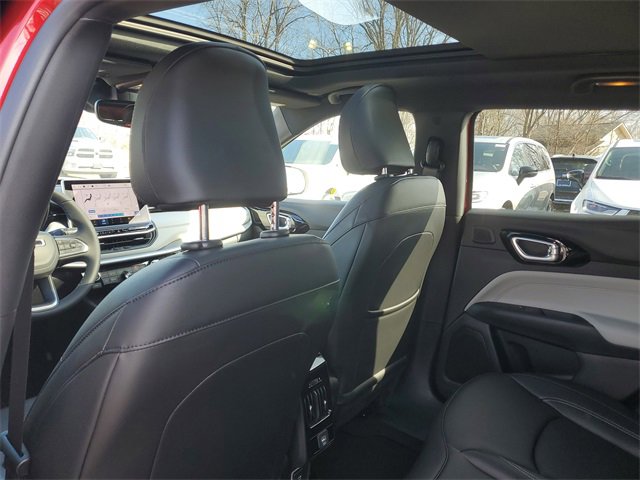 New 2026 Jeep Compass Limited w/ Sun, Sound & Navigation Group AWD/4WD image 11