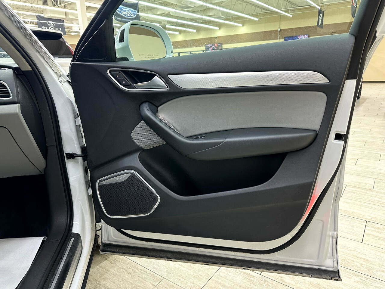 Used 2016 Audi Q3 2.0T Prestige w/ Prestige Package image 41