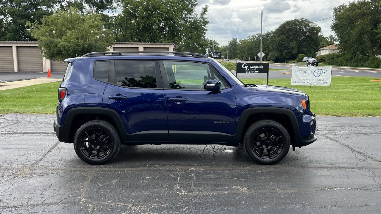 Used 2020 Jeep Renegade Altitude AWD/4WD image 6