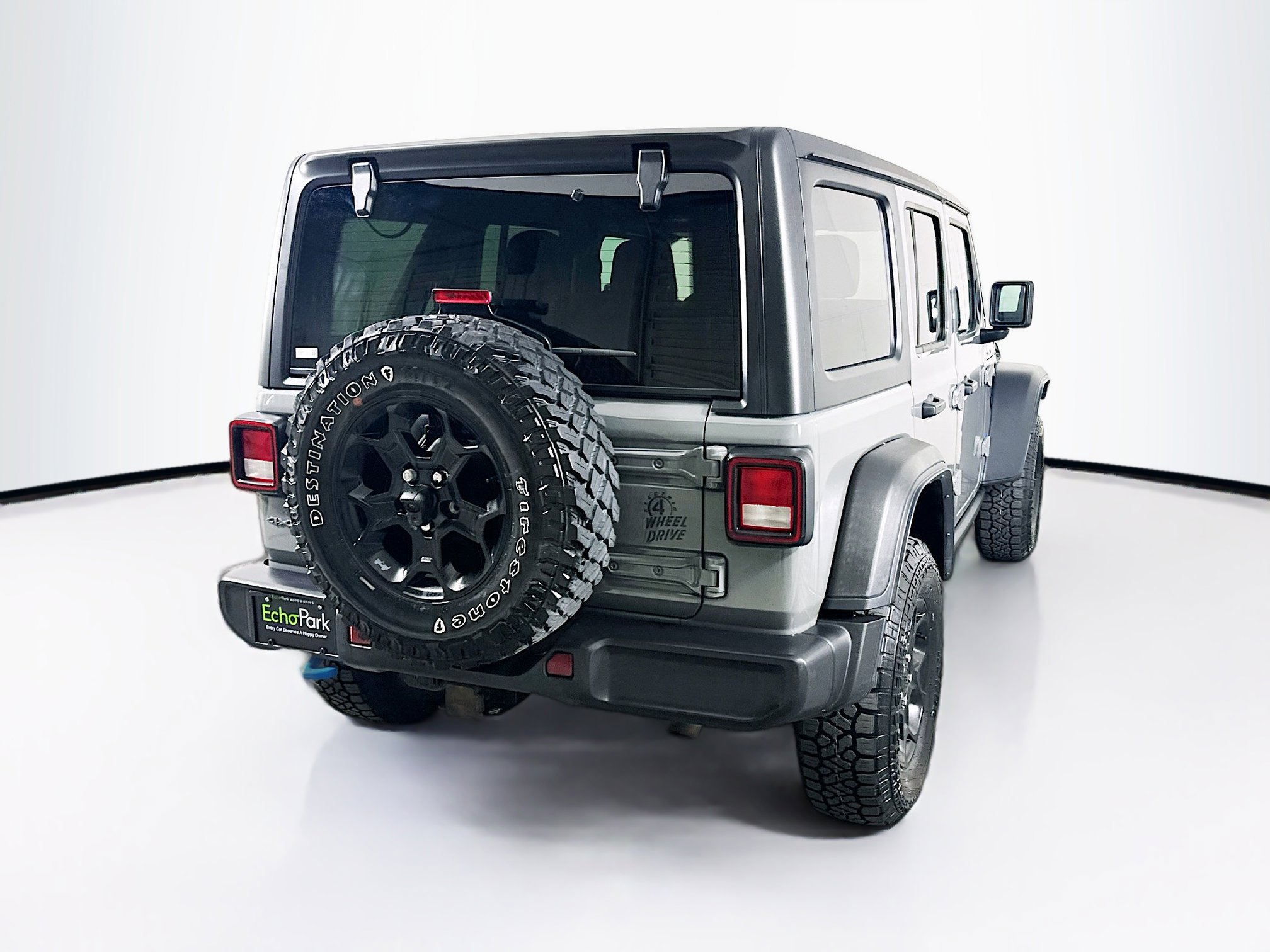 Used 2023 Jeep Wrangler Unlimited w/ Cold Weather Group image 9