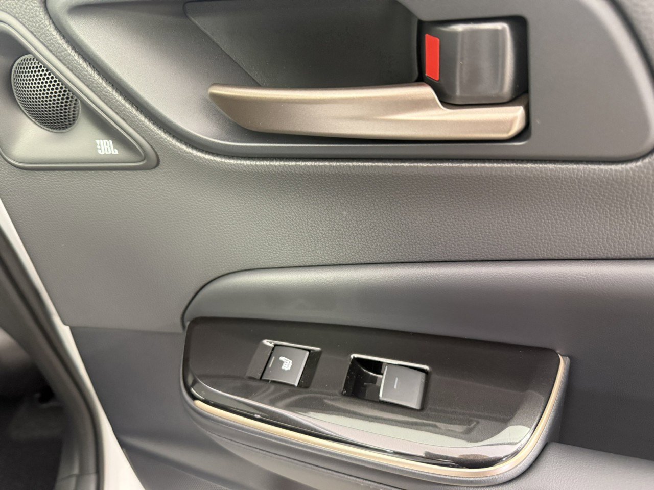 Used 2026 Toyota Crown Platinum image 14