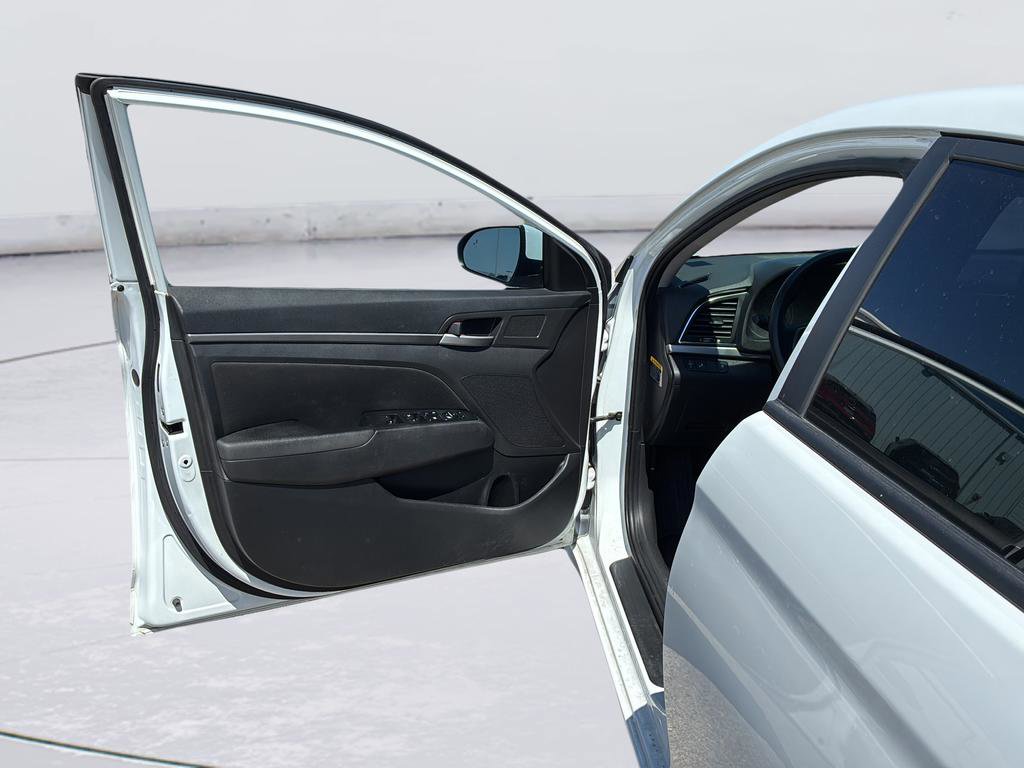 Used 2017 Hyundai Elantra Value Edition image 20