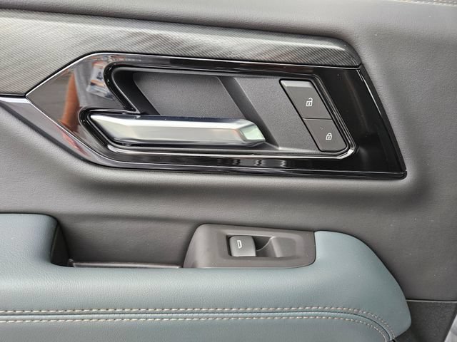 New 2026 GMC Yukon AT4 AWD/4WD image 21