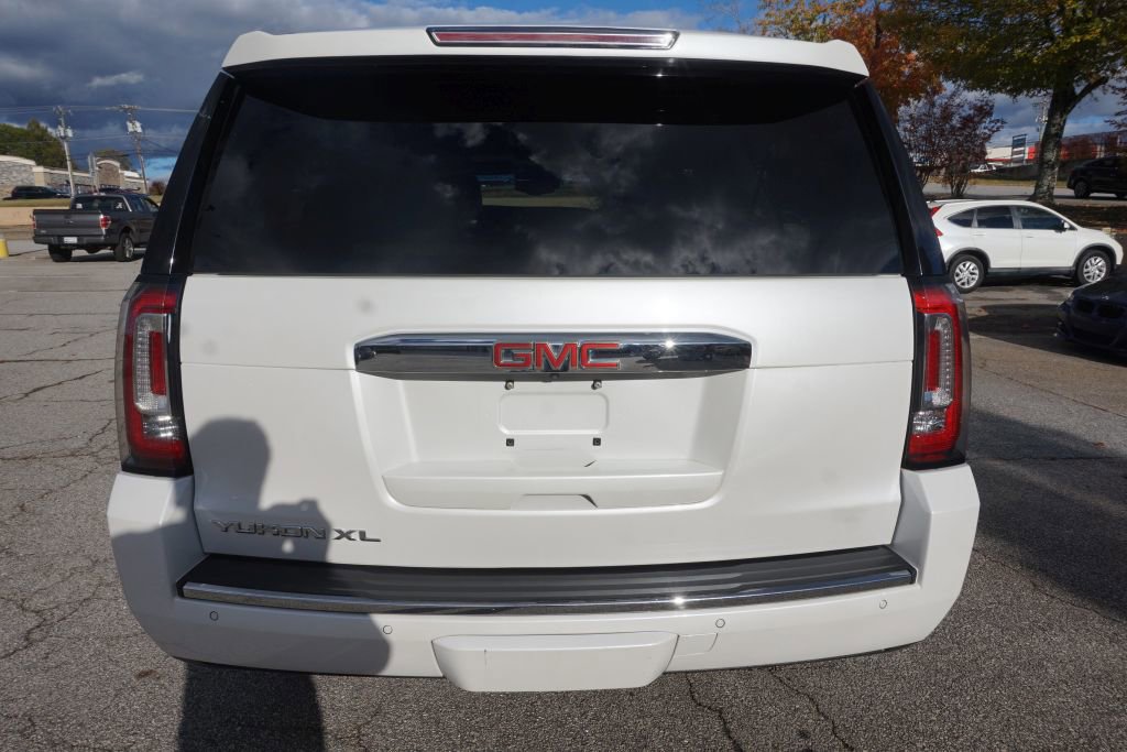 Used 2019 GMC Yukon XL Denali w/ Denali Ultimate Package RWD image 7