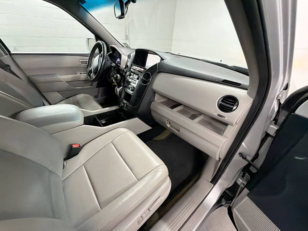 Used 2015 Honda Pilot Touring image 28