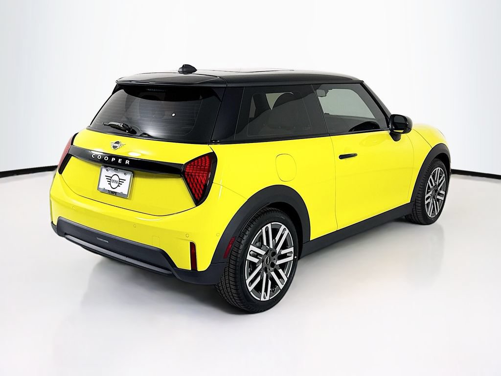 New 2026 MINI Cooper 2-Door Hardtop FWD image 5
