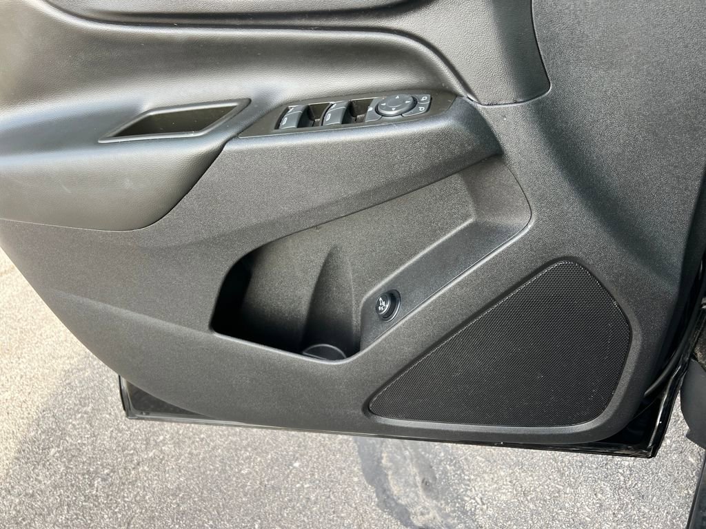 Used 2023 Chevrolet Equinox LT image 11