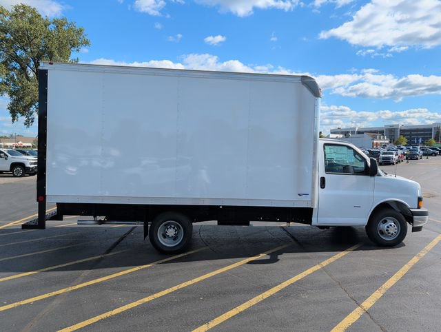 New 2026 Chevrolet Express 3500 w/ Power Convenience Package RWD image 7