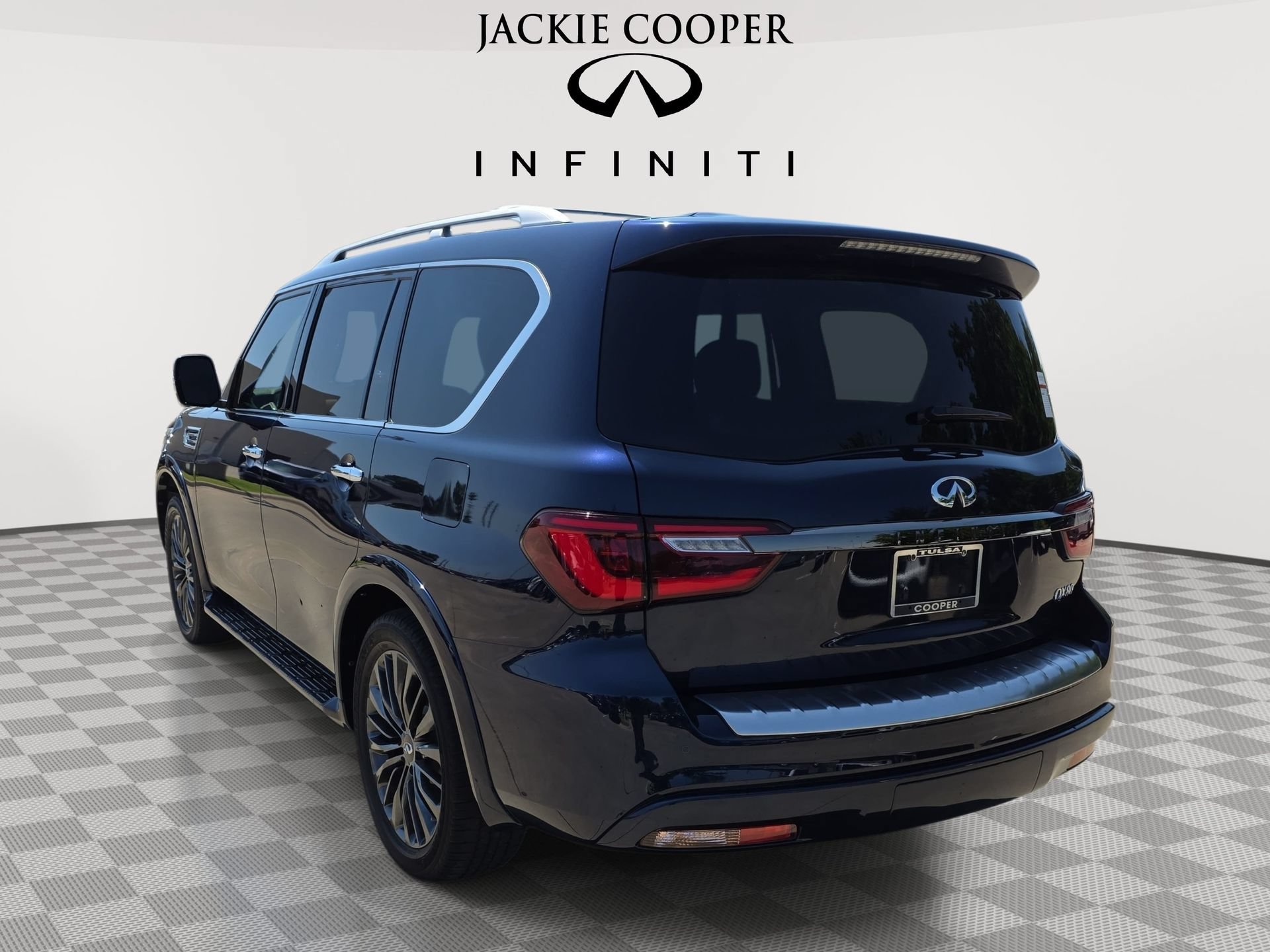 Certified 2021 INFINITI QX80 Premium Select w/ Cargo Package RWD image 7