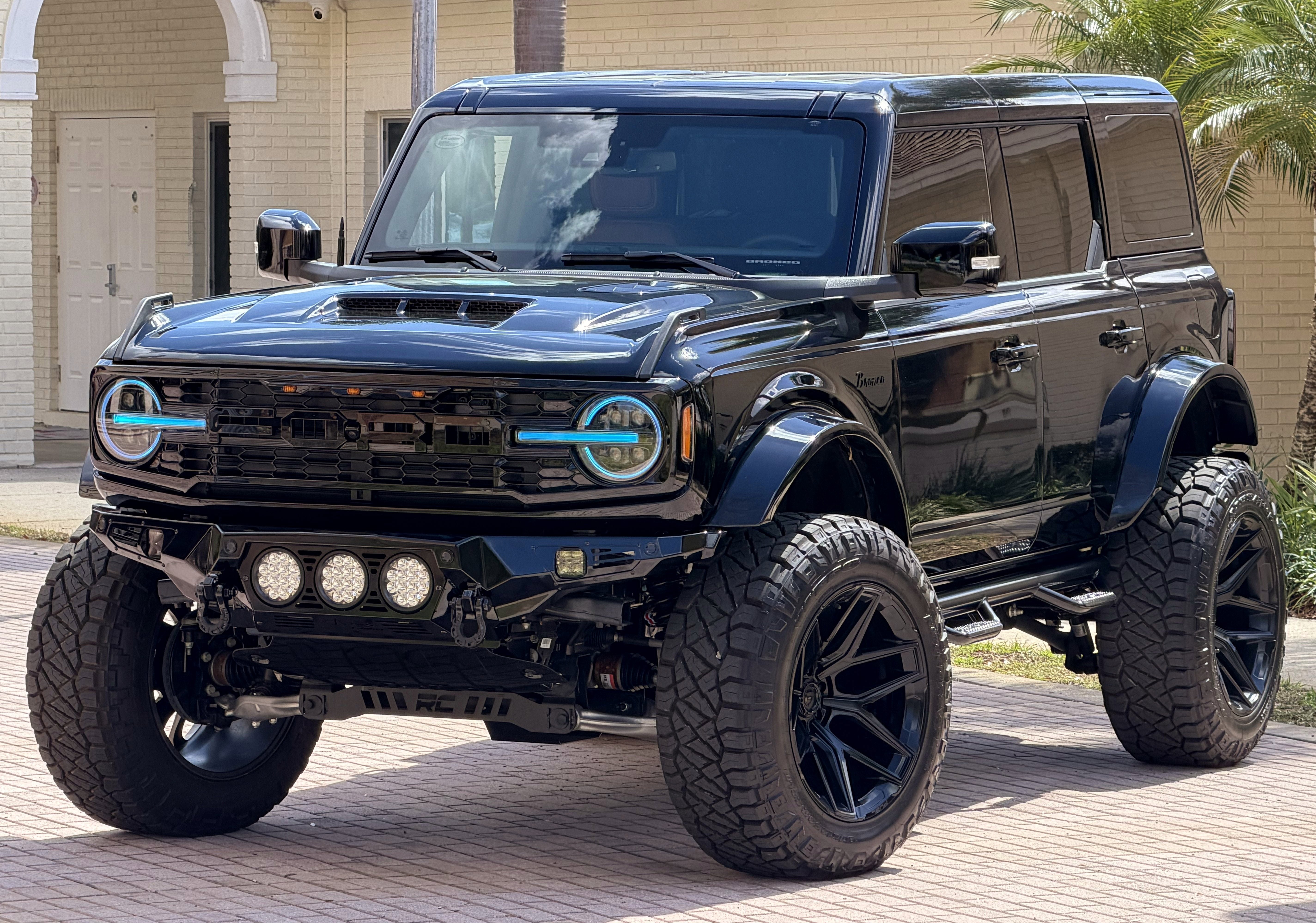 Used 2025 Ford Bronco Outer Banks AWD/4WD image 39