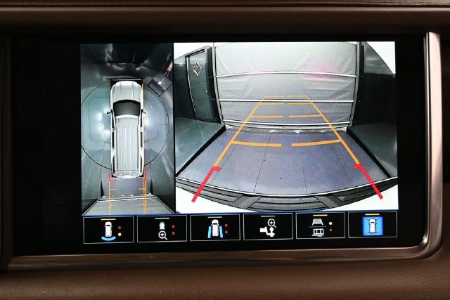 Used 2022 GMC Yukon XL Denali AWD/4WD image 42