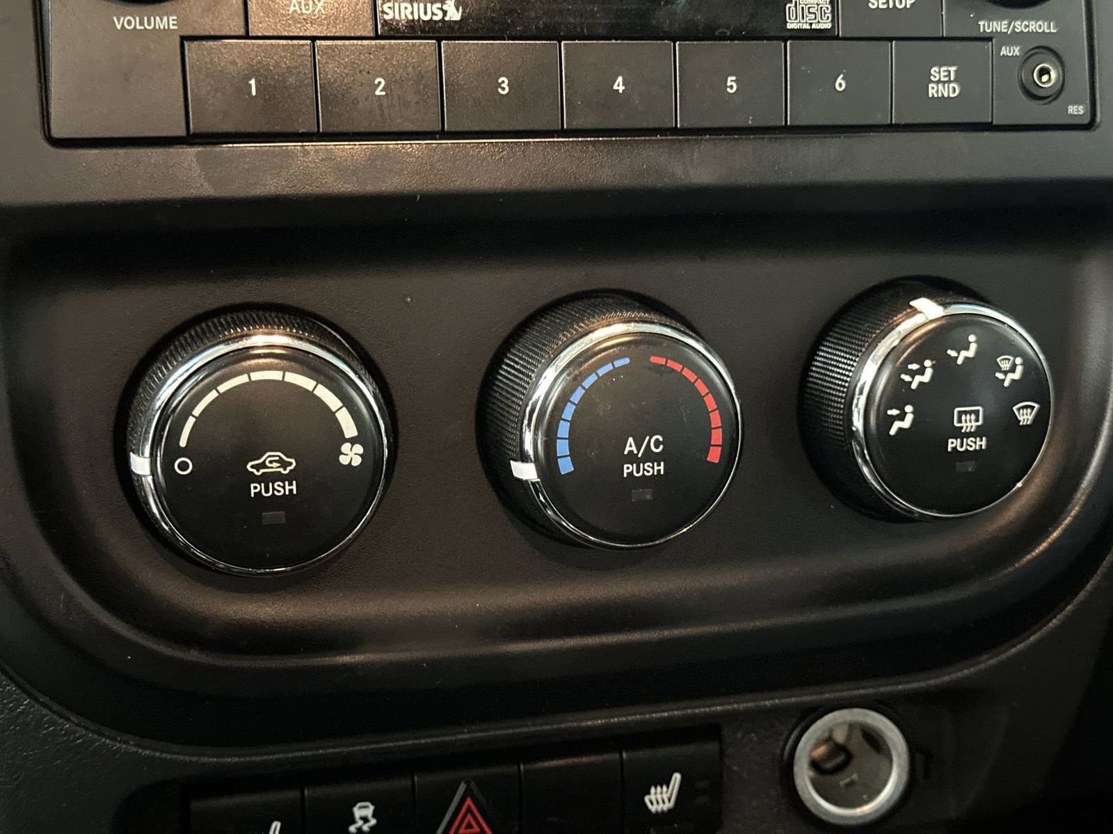 Used 2017 Jeep Patriot Sport image 21