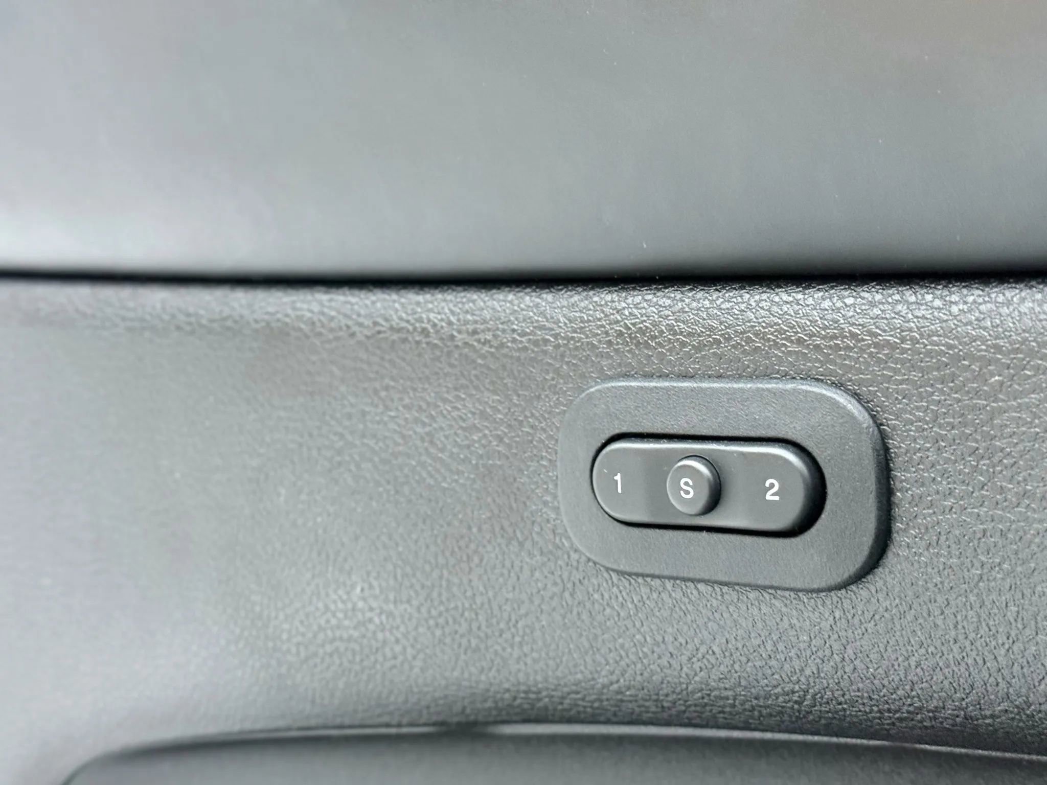 Used 2019 Dodge Durango R/T image 23