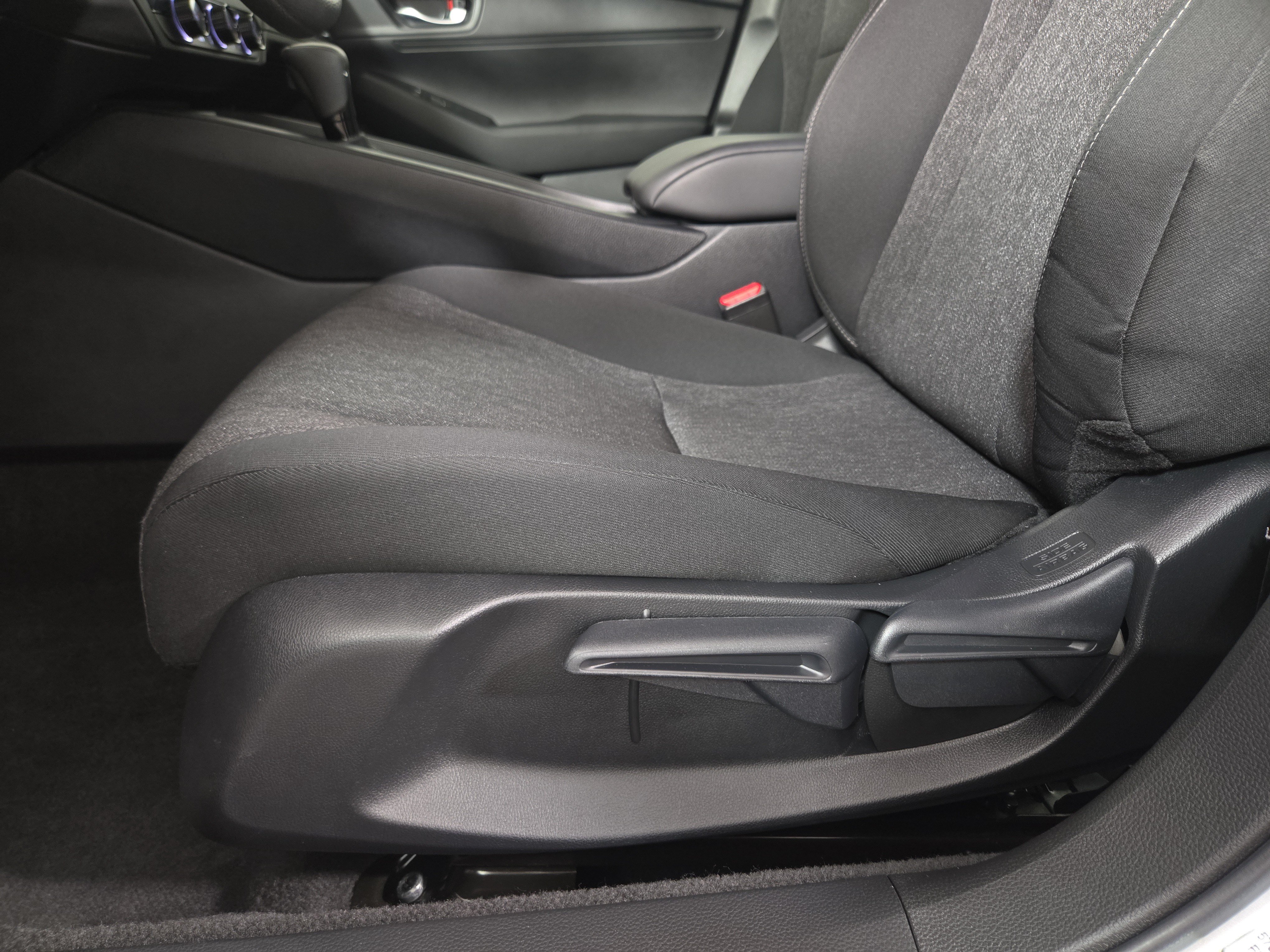 Used 2025 Honda Accord LX image 28