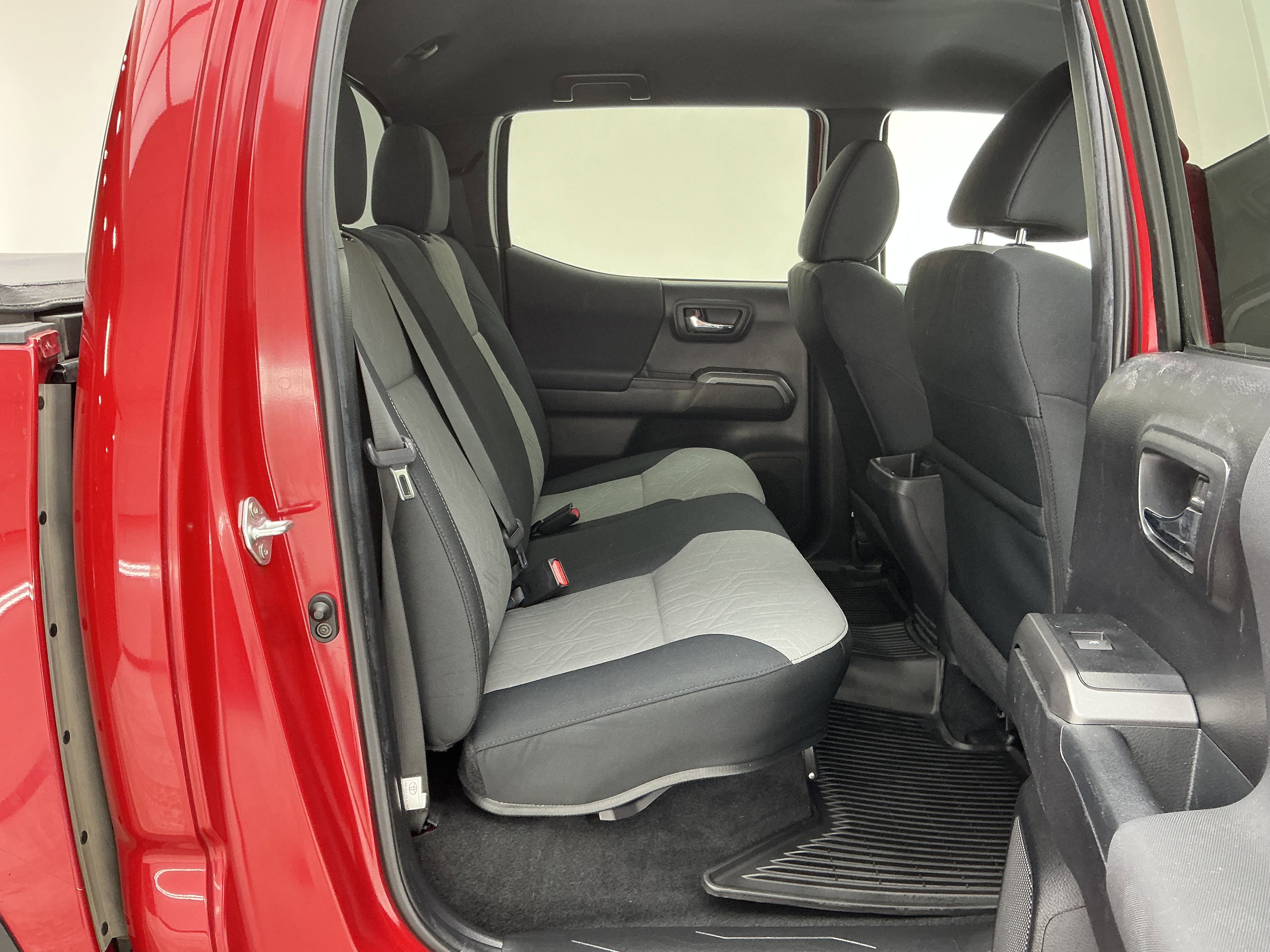 Used 2023 Toyota Tacoma SR image 22