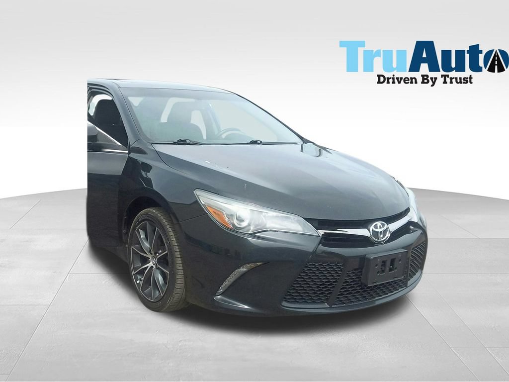 Used 2016 Toyota Camry XSE w/ Moonroof Package FWD image 8