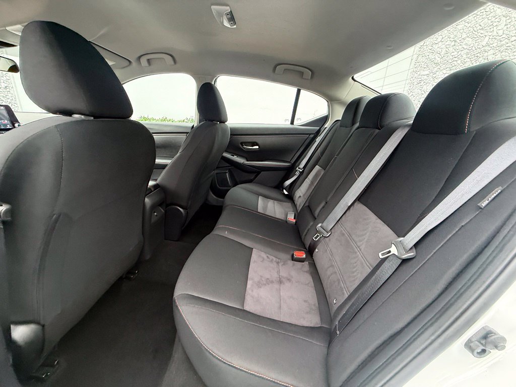 Certified 2025 Nissan Sentra SR FWD image 14