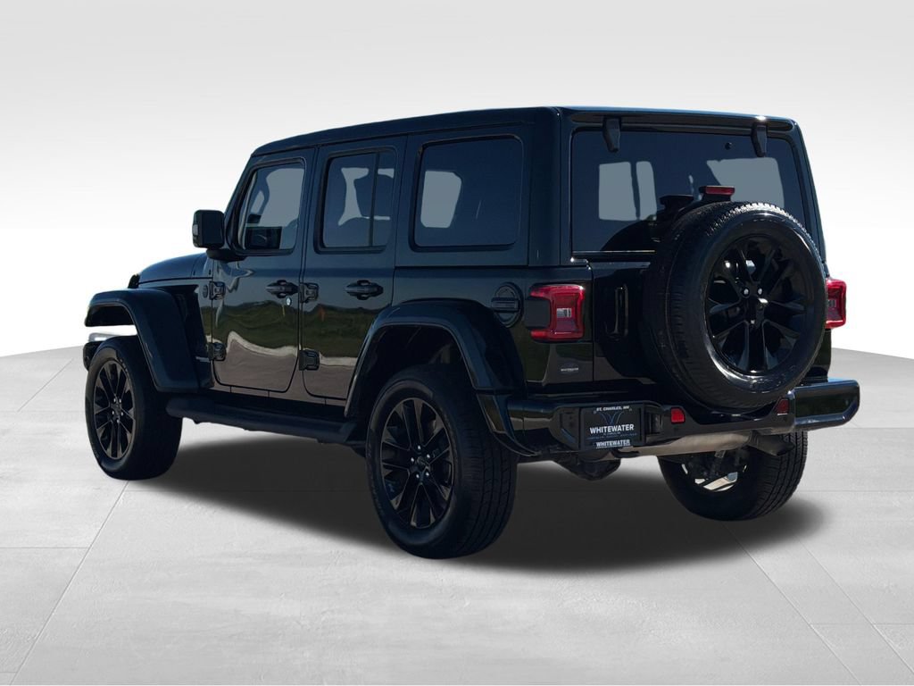 Used 2022 Jeep Wrangler Unlimited Sahara AWD/4WD image 27