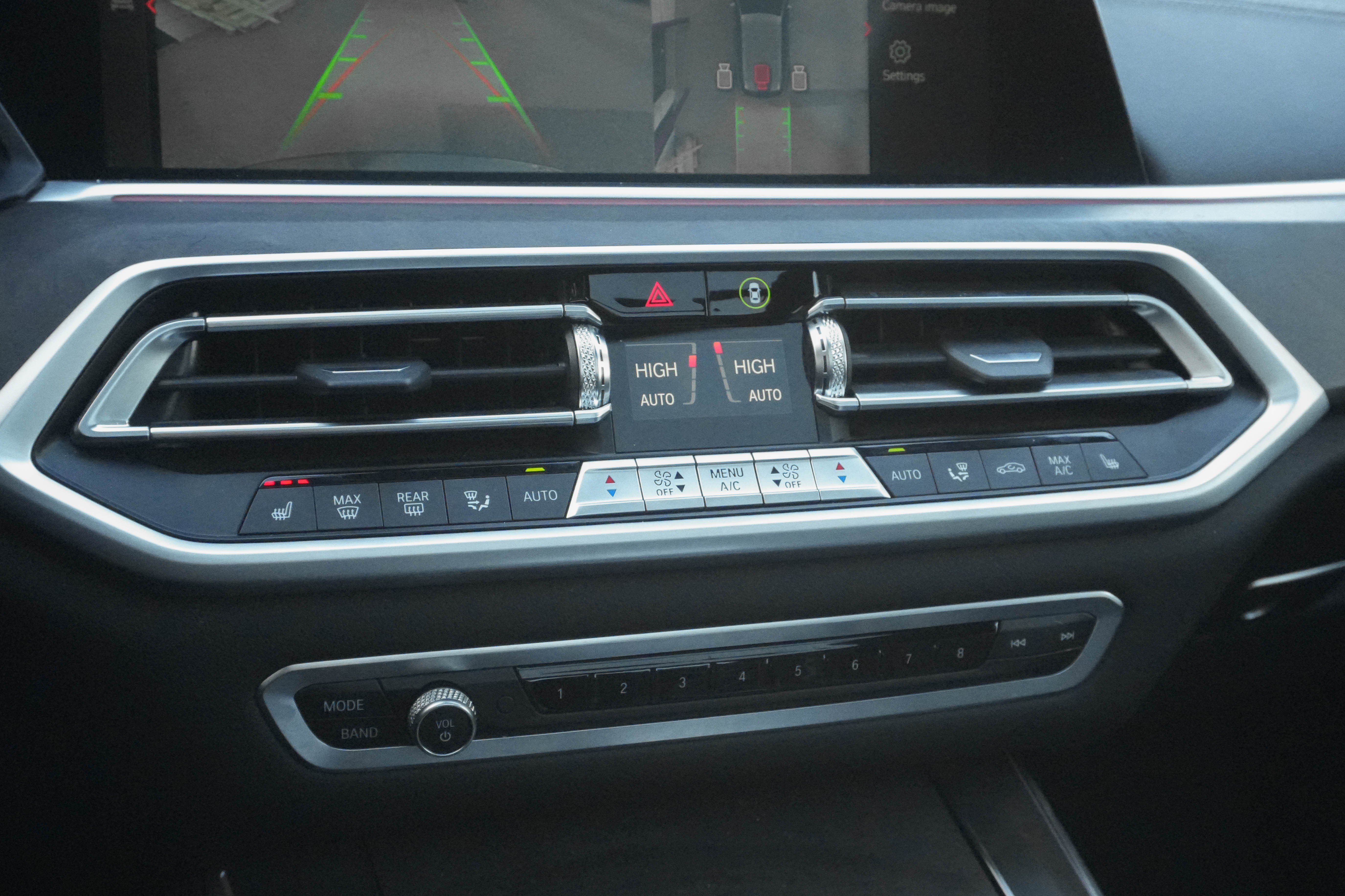 Used 2022 BMW X5 xDrive40i w/ M Sport Package image 23