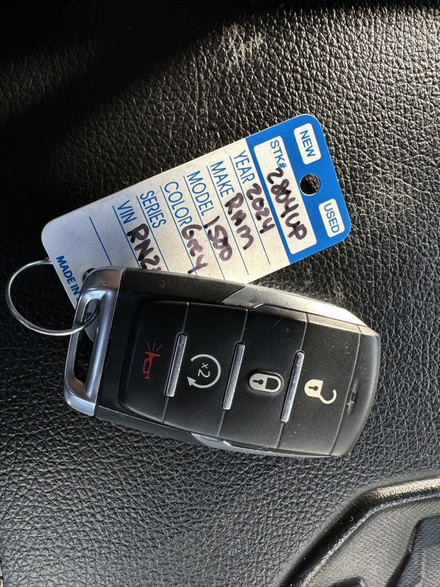 Used 2024 RAM 1500 Laramie image 37