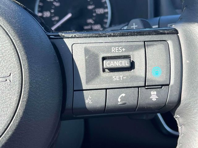 Used 2023 Nissan Rogue SL w/ SL Premium Package image 24