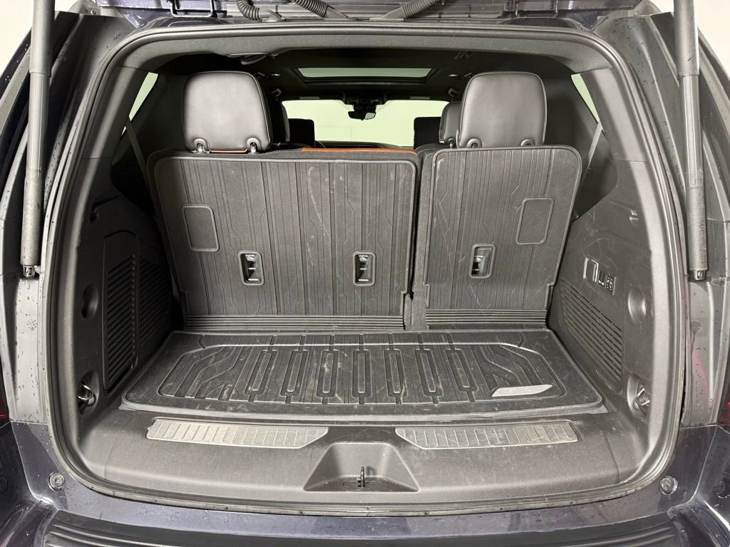 Certified 2023 GMC Yukon Denali Ultimate w/ LPO, Floor Liner Package image 12